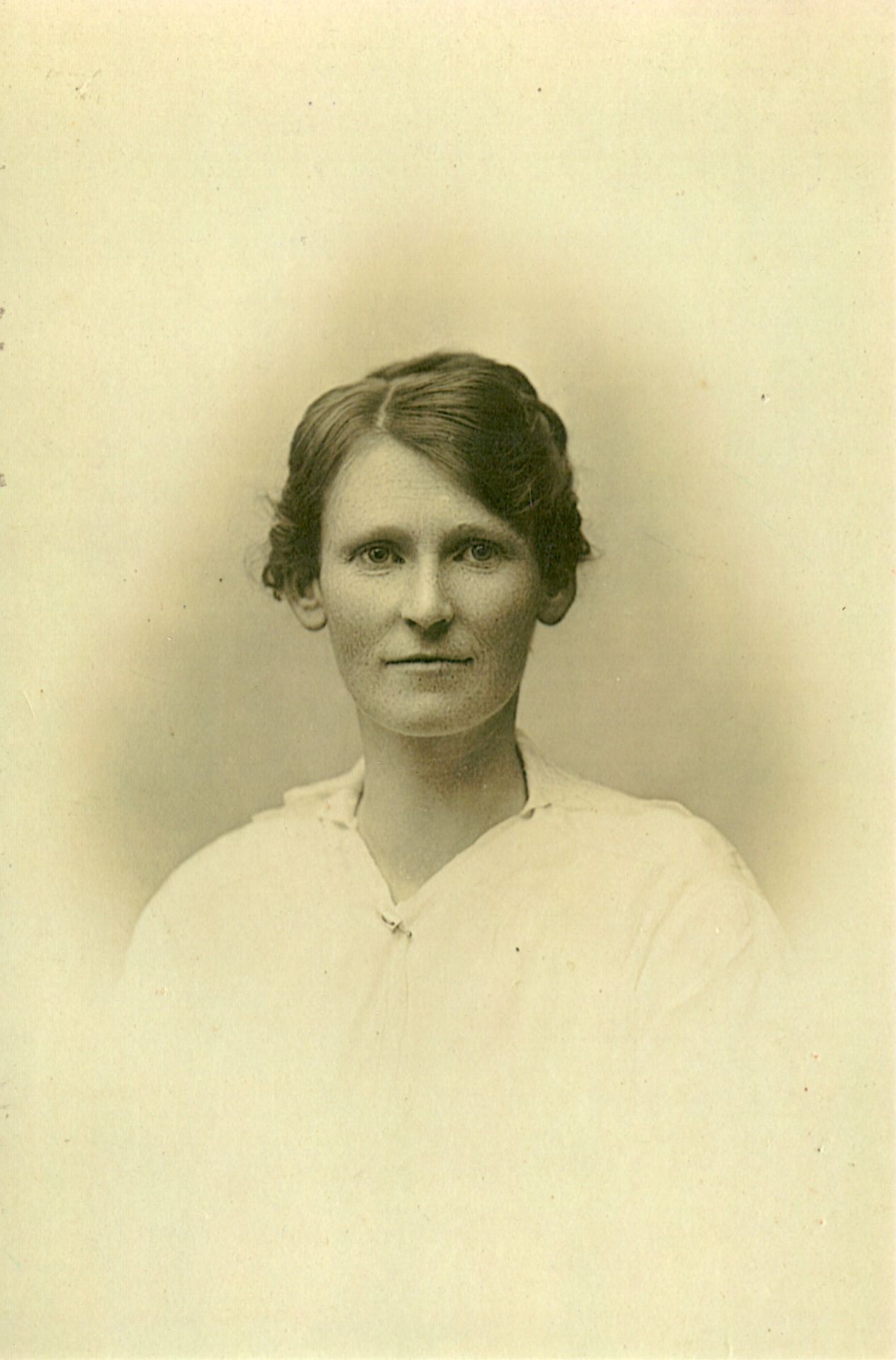 Florence Ellis (nee Bessell), my Grandmother.  Undated